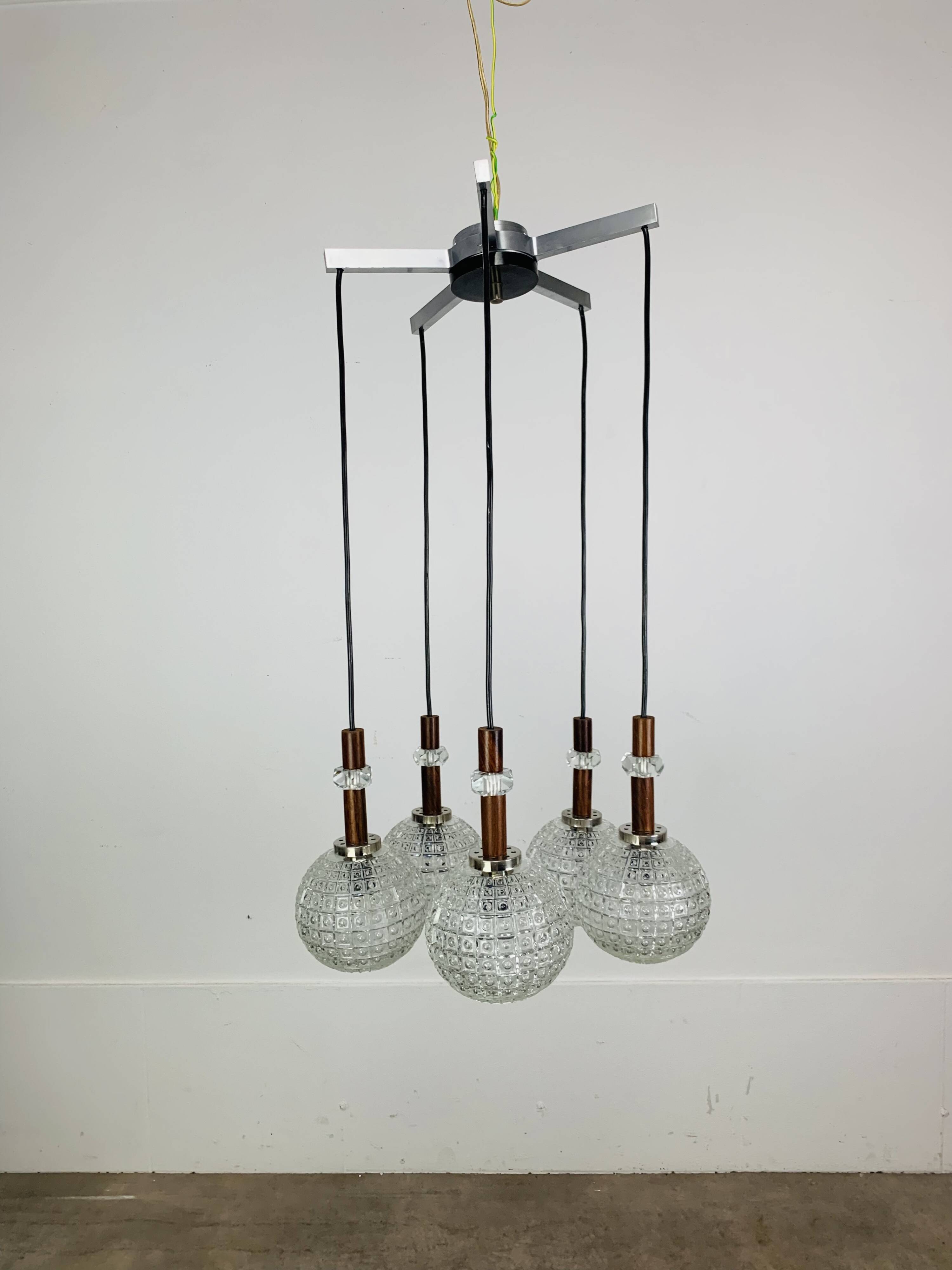 Scandinavian suspension cascade, 5 moulded glass globes and teak, 1960s
