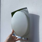 Applique plafonnier en verre blanc et inox