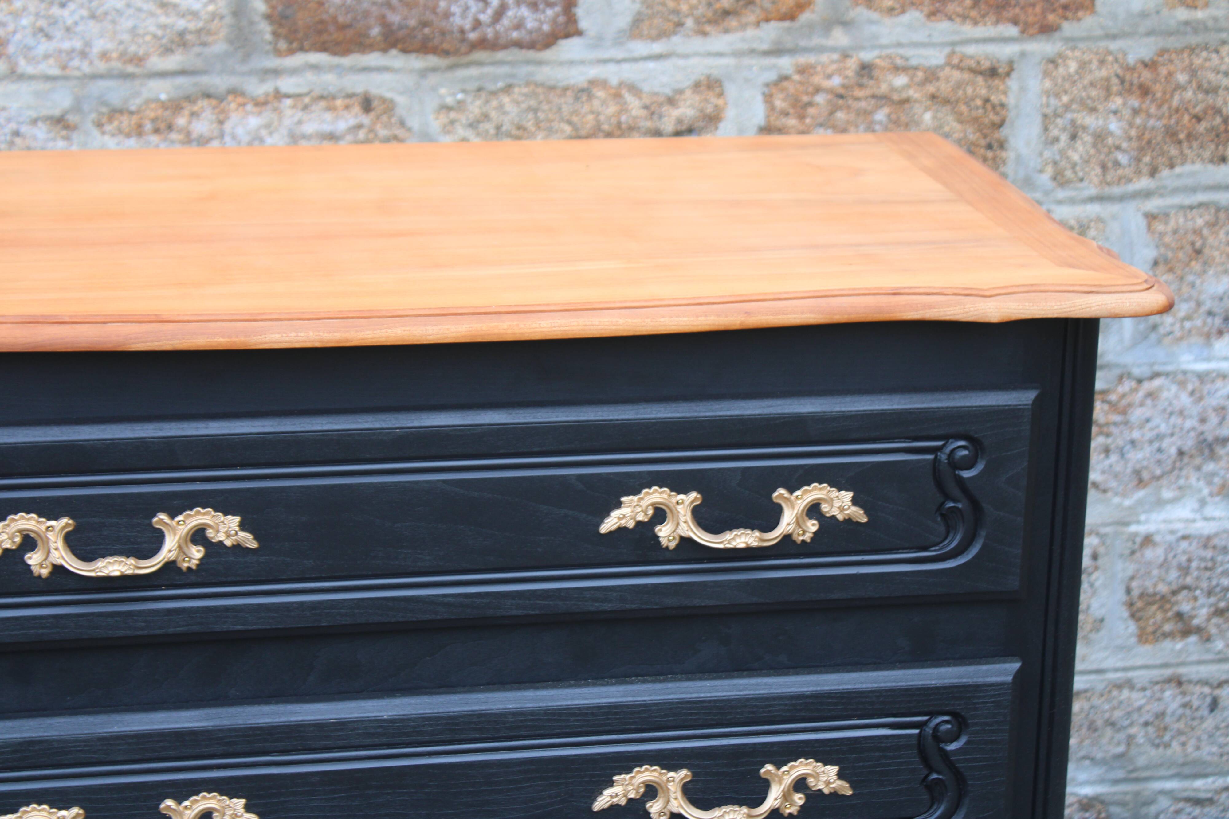 Louis XV style black commode with natural wood top – 3 drawers