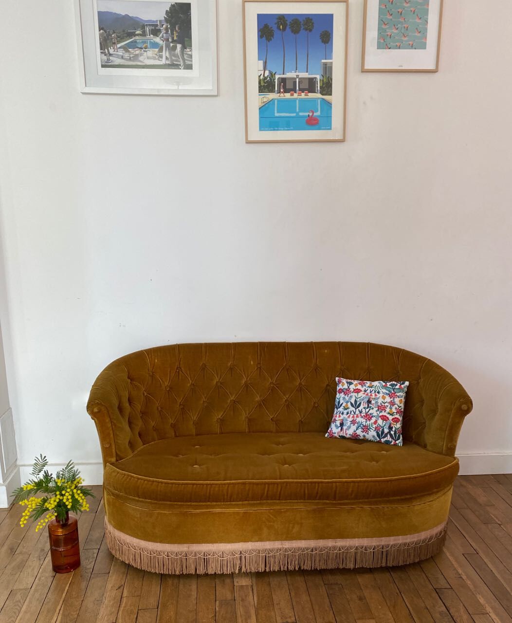 Old gold toad bench