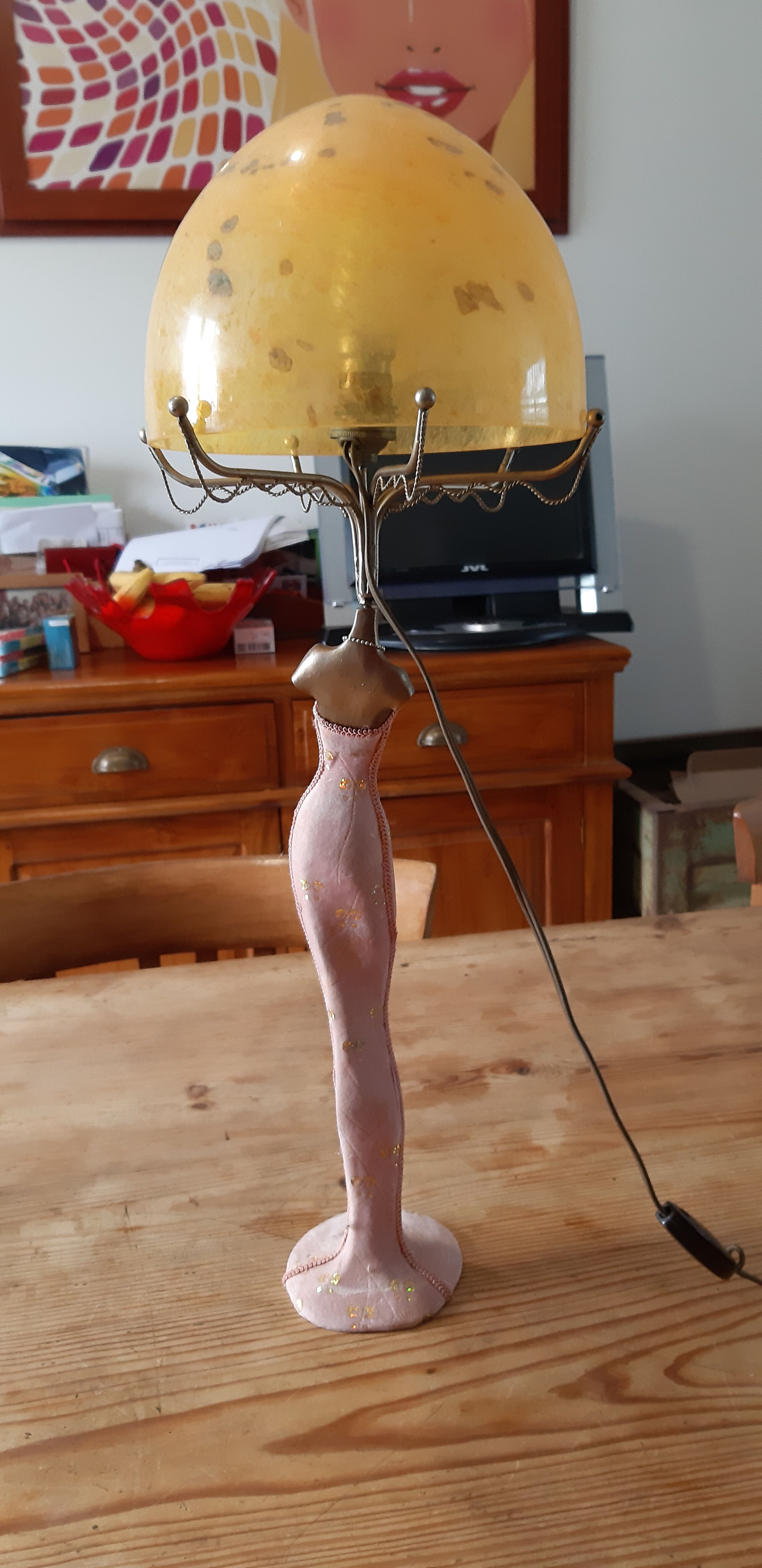 Art deco lamp golden metal and glass pate