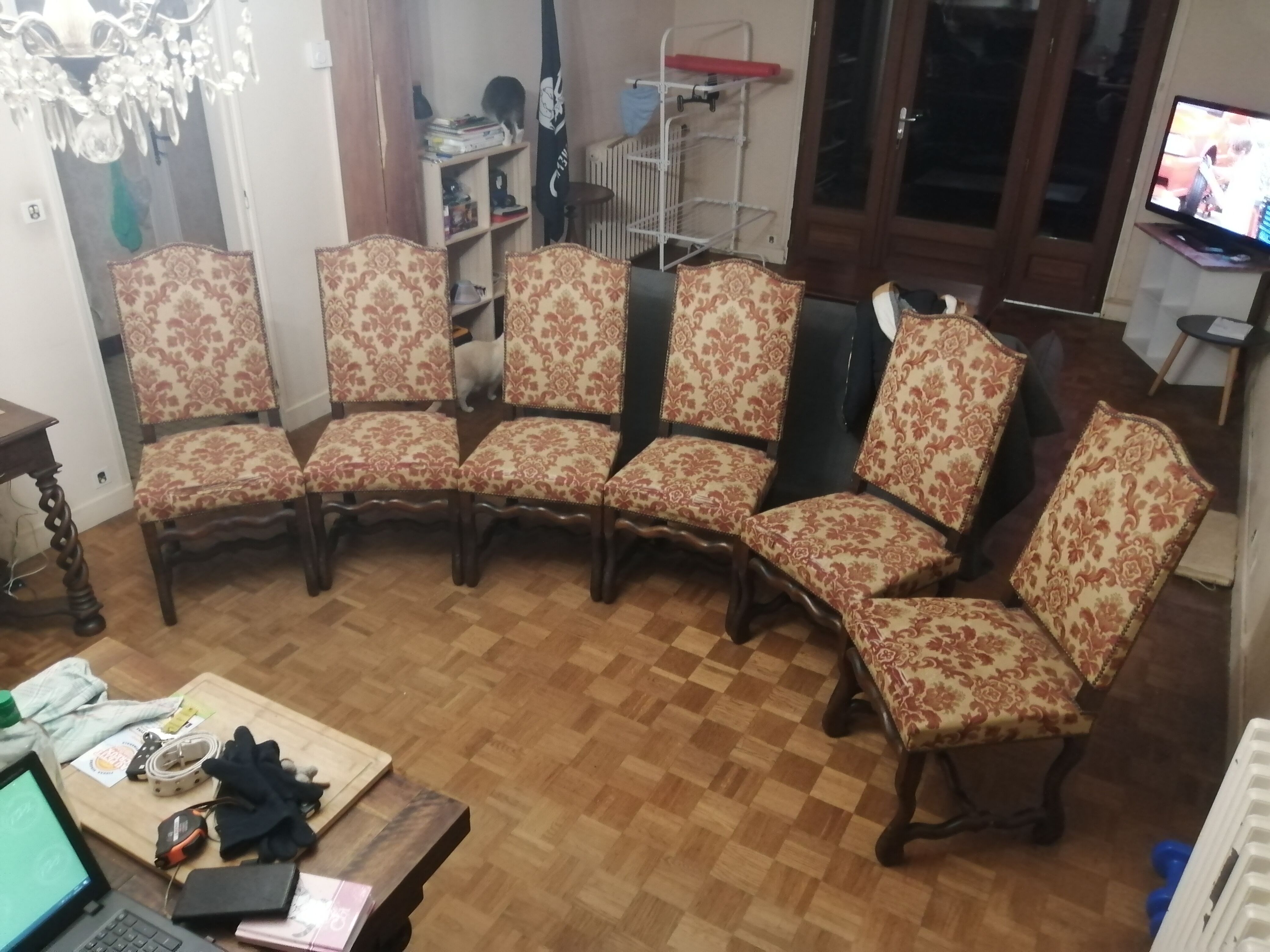 6 Louis XIII chairs or called sheepbone