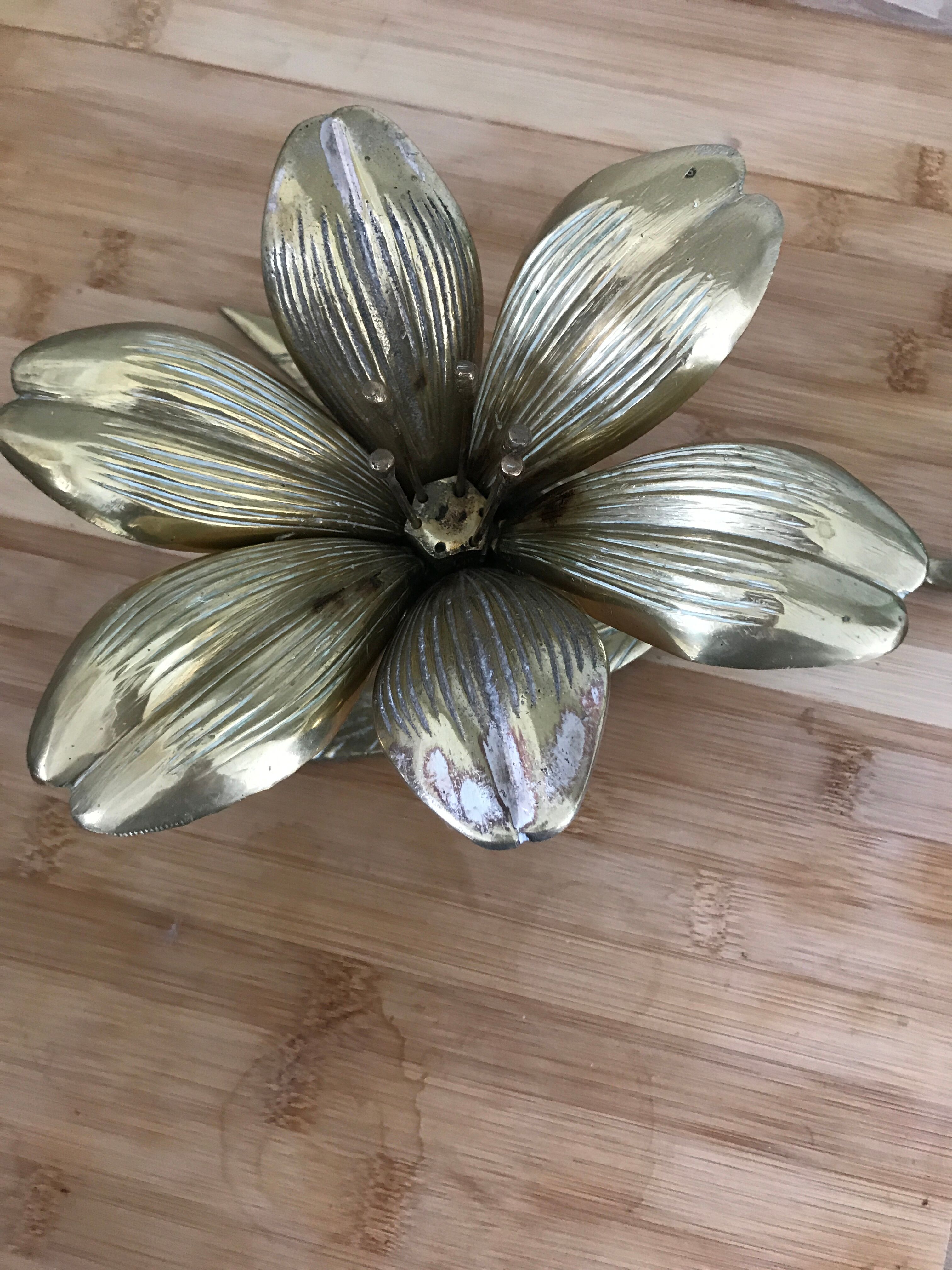 Brass ashtray flower