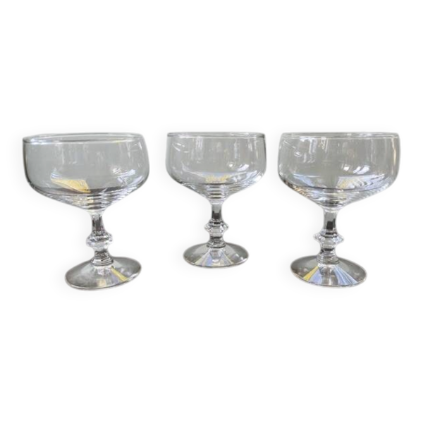 Lot de 3 grandes coupes à champagne en verre soufflé