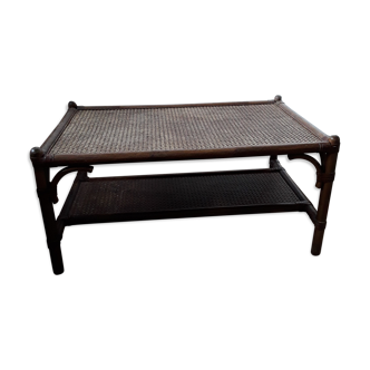 Table basse en rotin cannée