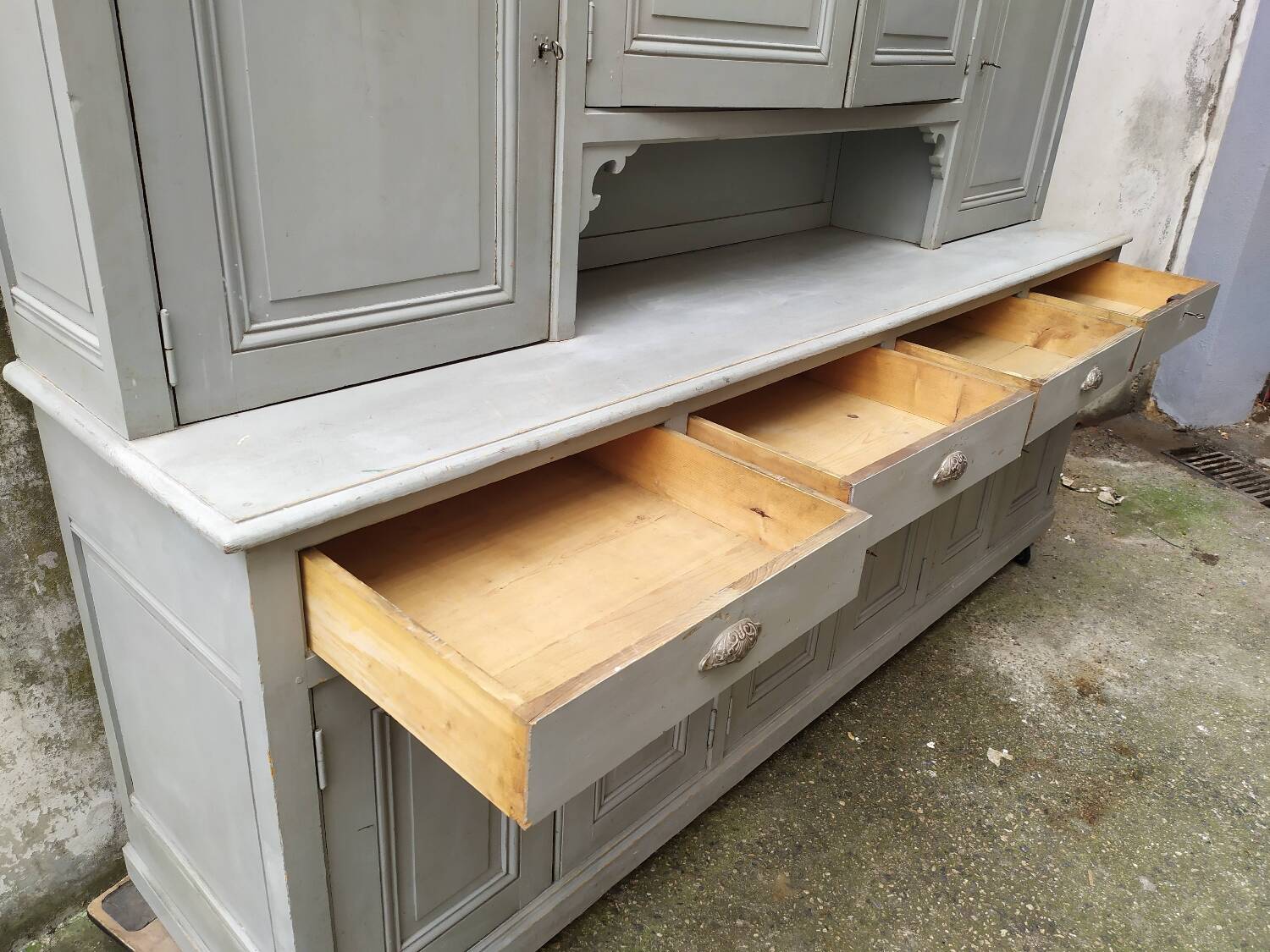 Gray patinated kitchen cabinet