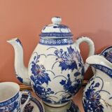 Ensemble à café ou thé japonais ancien en porcelaine fine