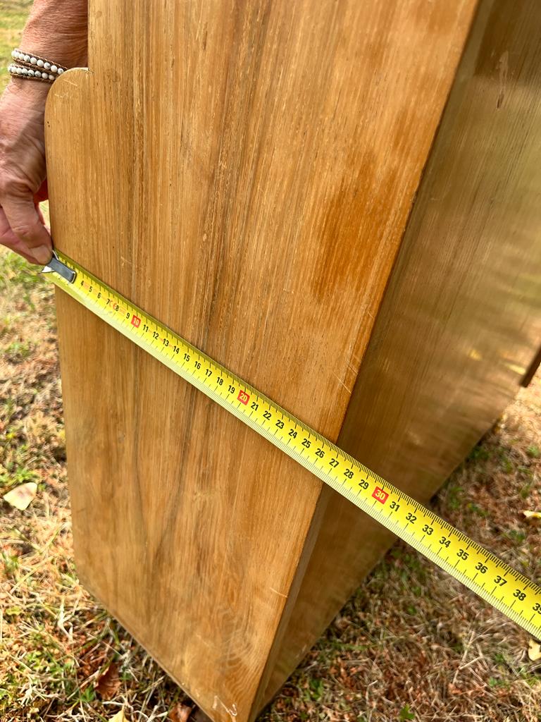 Small narrow buffet 40s/50s