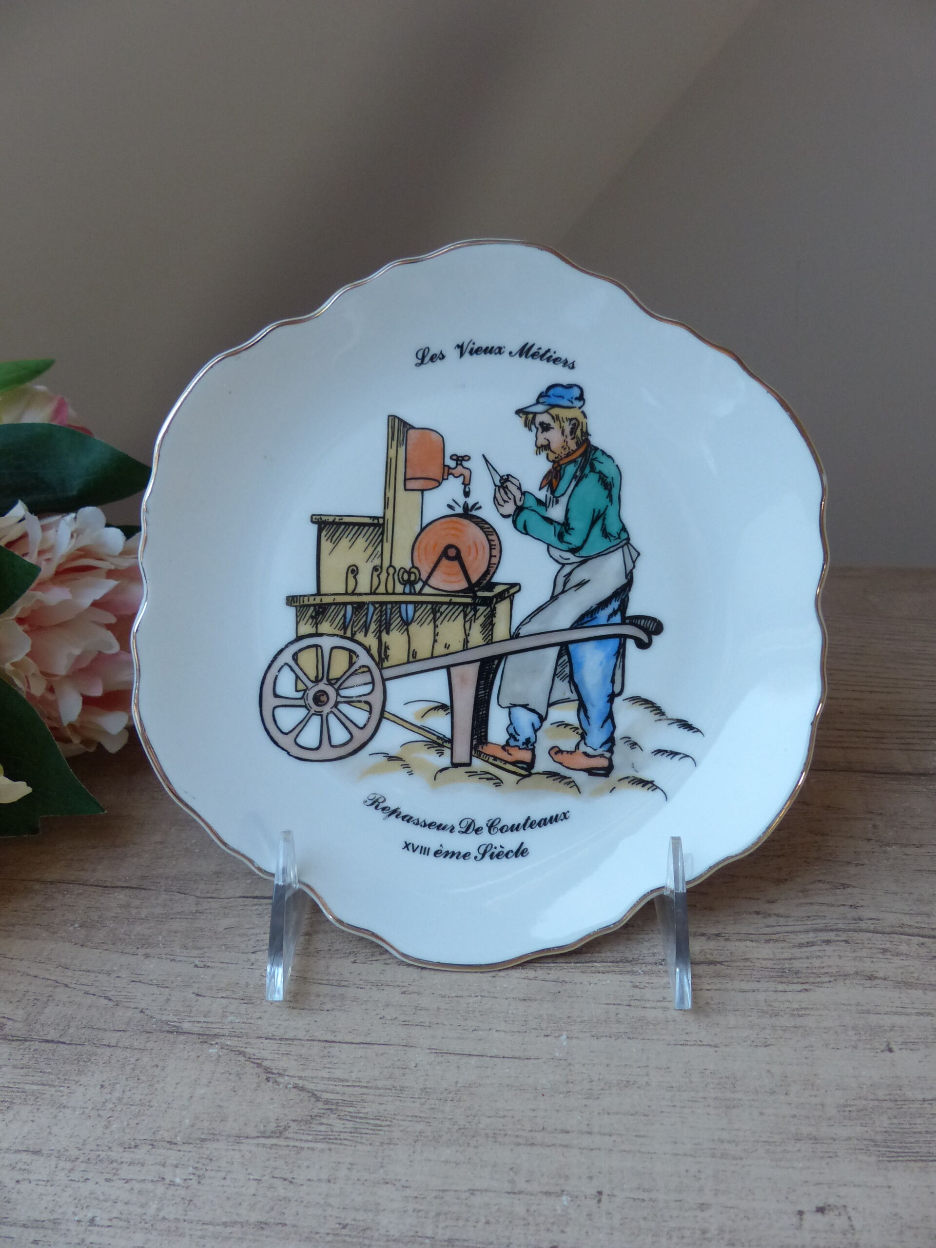 Decorative plate the old trades Knife ironer in the eighteenth century, small craft Paris