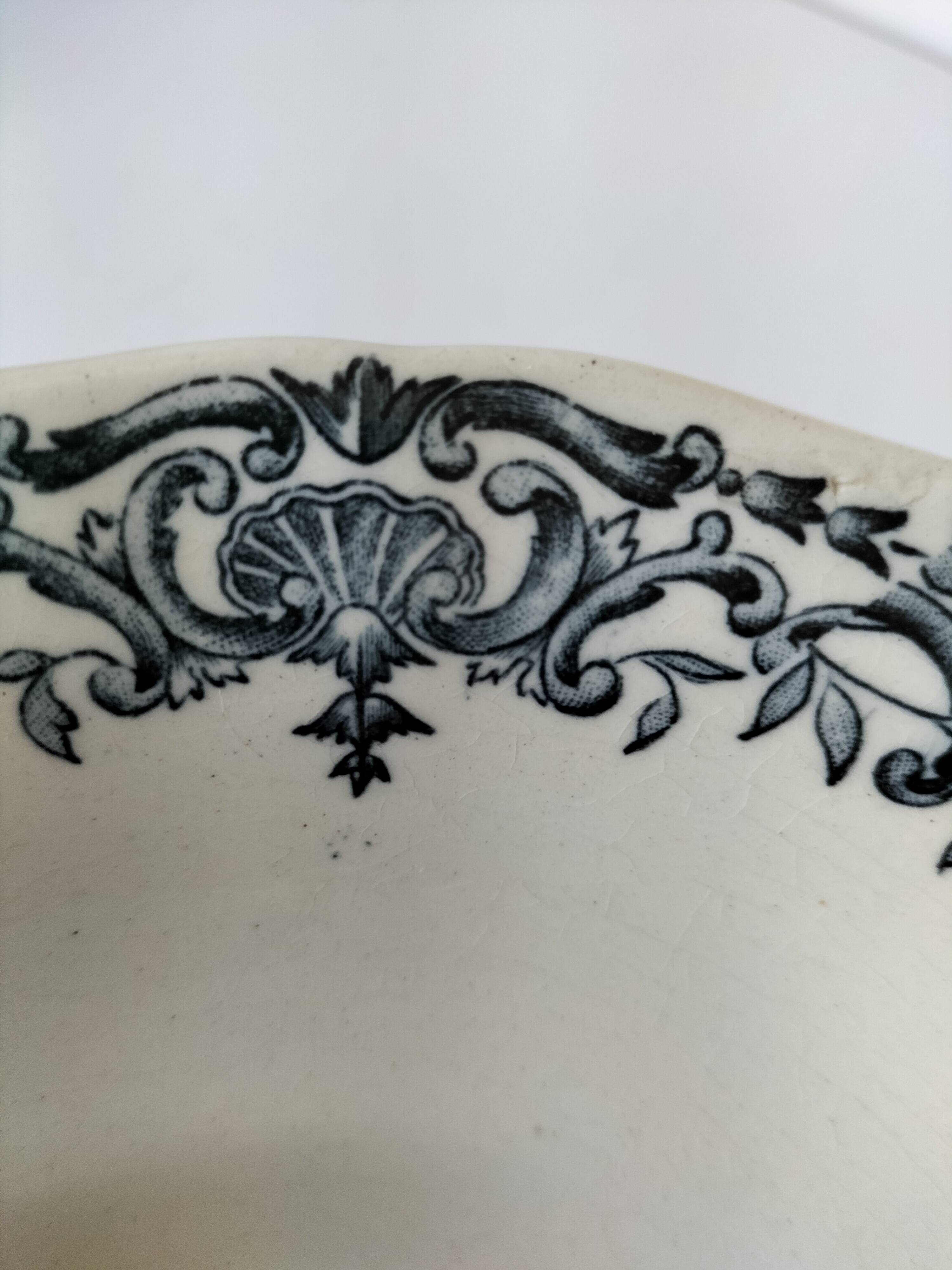 Compote dish on pedestal Longchamp, Régent model, period R. Charbonnier.