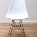 DSR chair by Charles & Ray Eames for Vitra