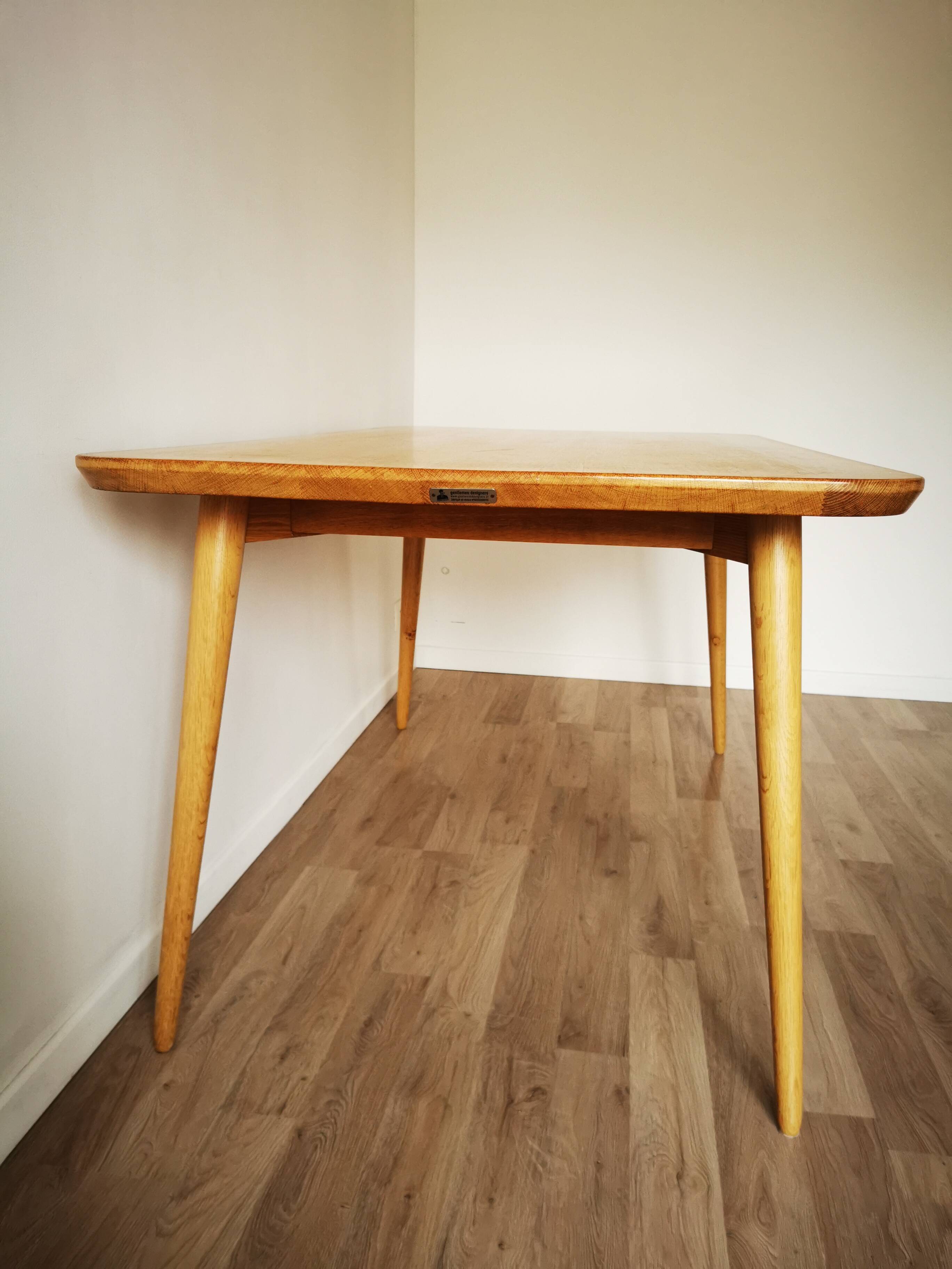 Numbered solid oak table designer