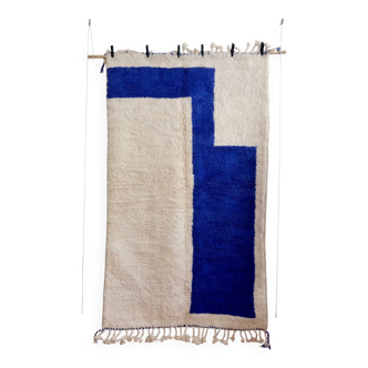 Tapis bérbere blanc, bleu en laine fait main traditionnelle 250cmx150cm