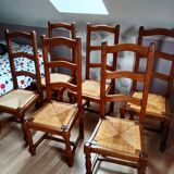 Set of chairs
