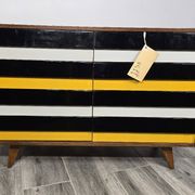 Buffet de Jiri Jiroutek pour Interior Prague, années 1960