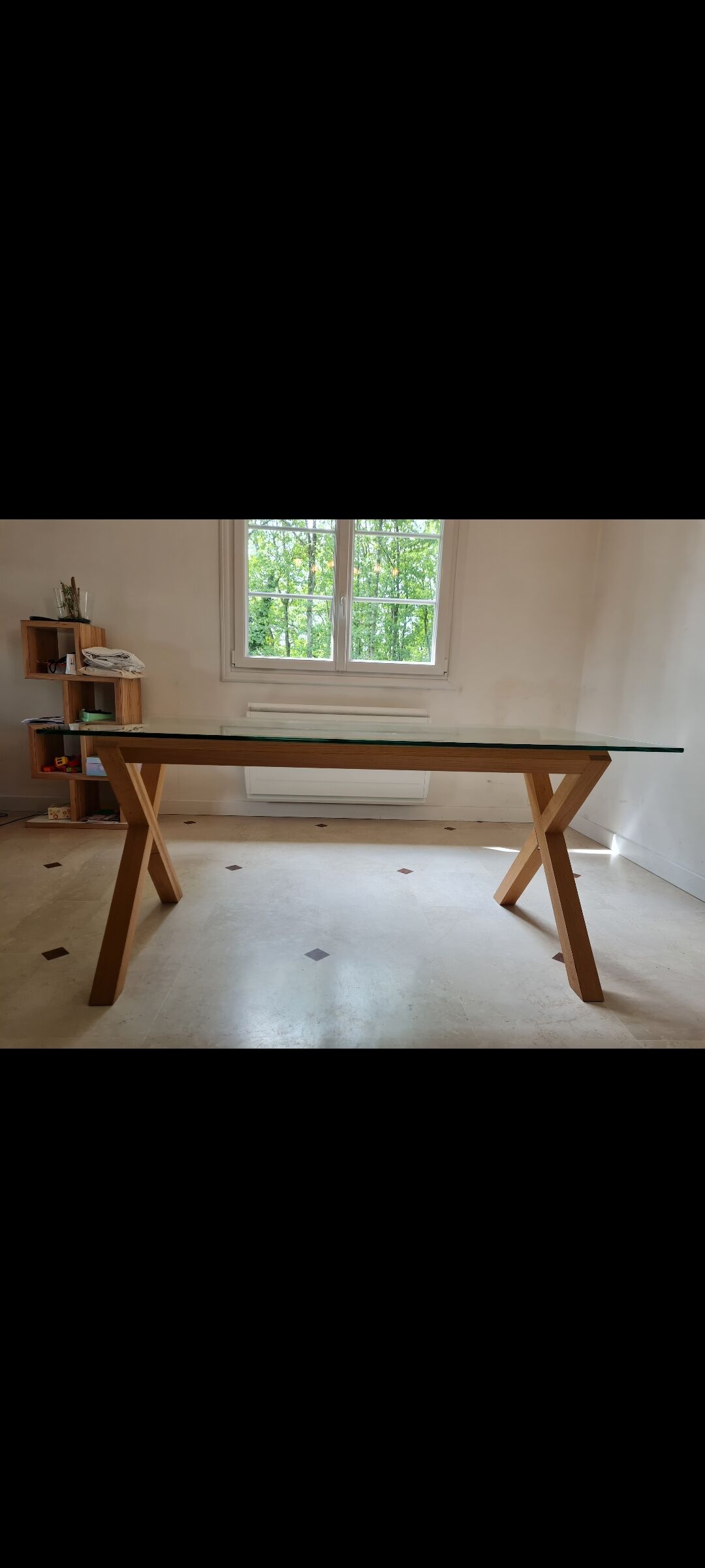Scandinavian table