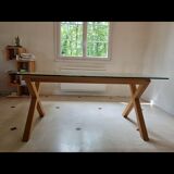 Scandinavian table