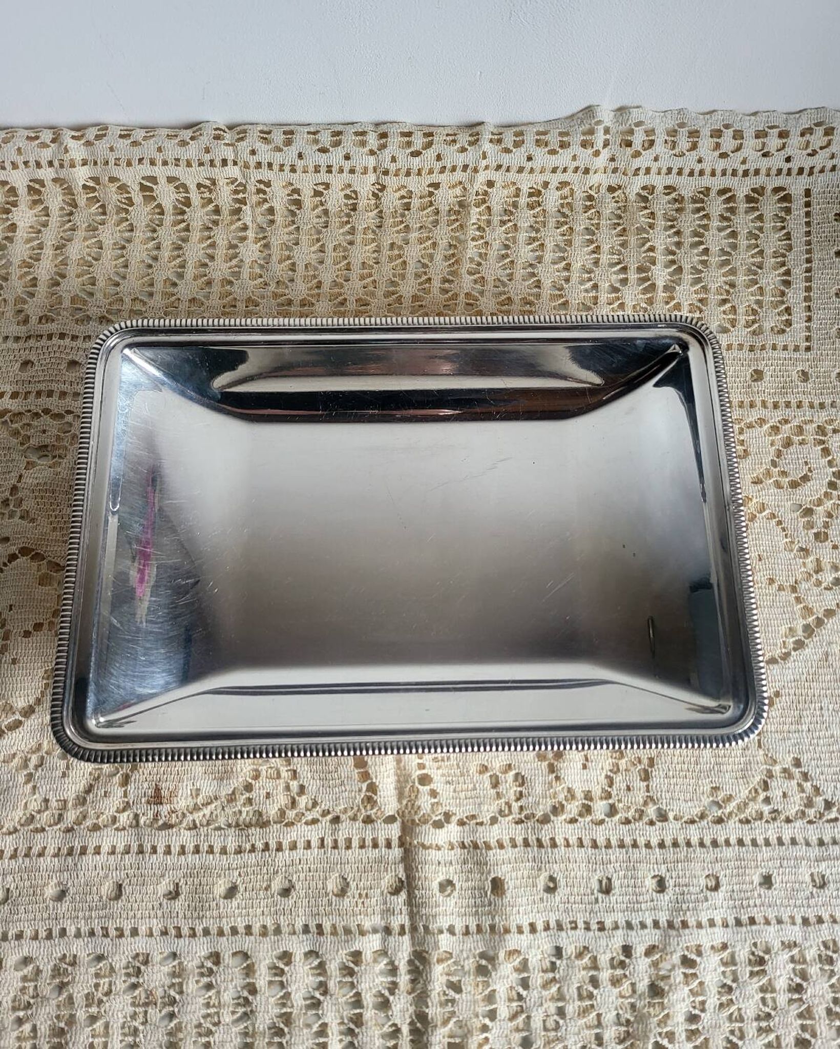 Plat rectangulaire, bannette en métal argenté