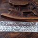 Ensemble de 12 porte-couteaux en cristal taillé