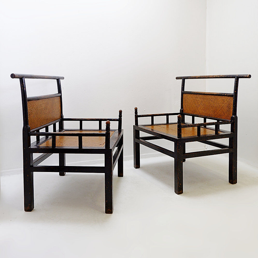 Pair of "meditation" chairs in lacquered wood and rattan - Japan, early 20th century
