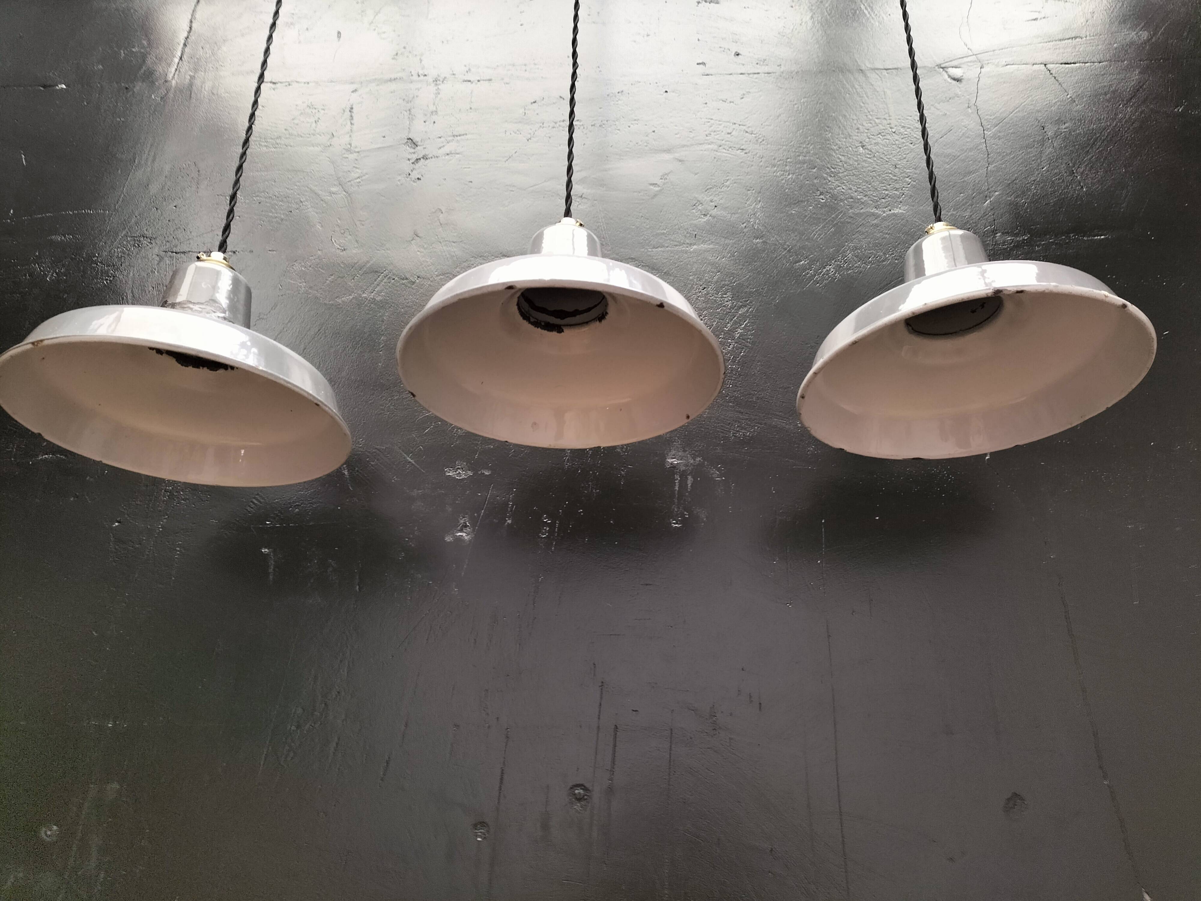 3 industrial pendant lights