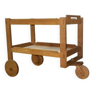 Desserte brutaliste en