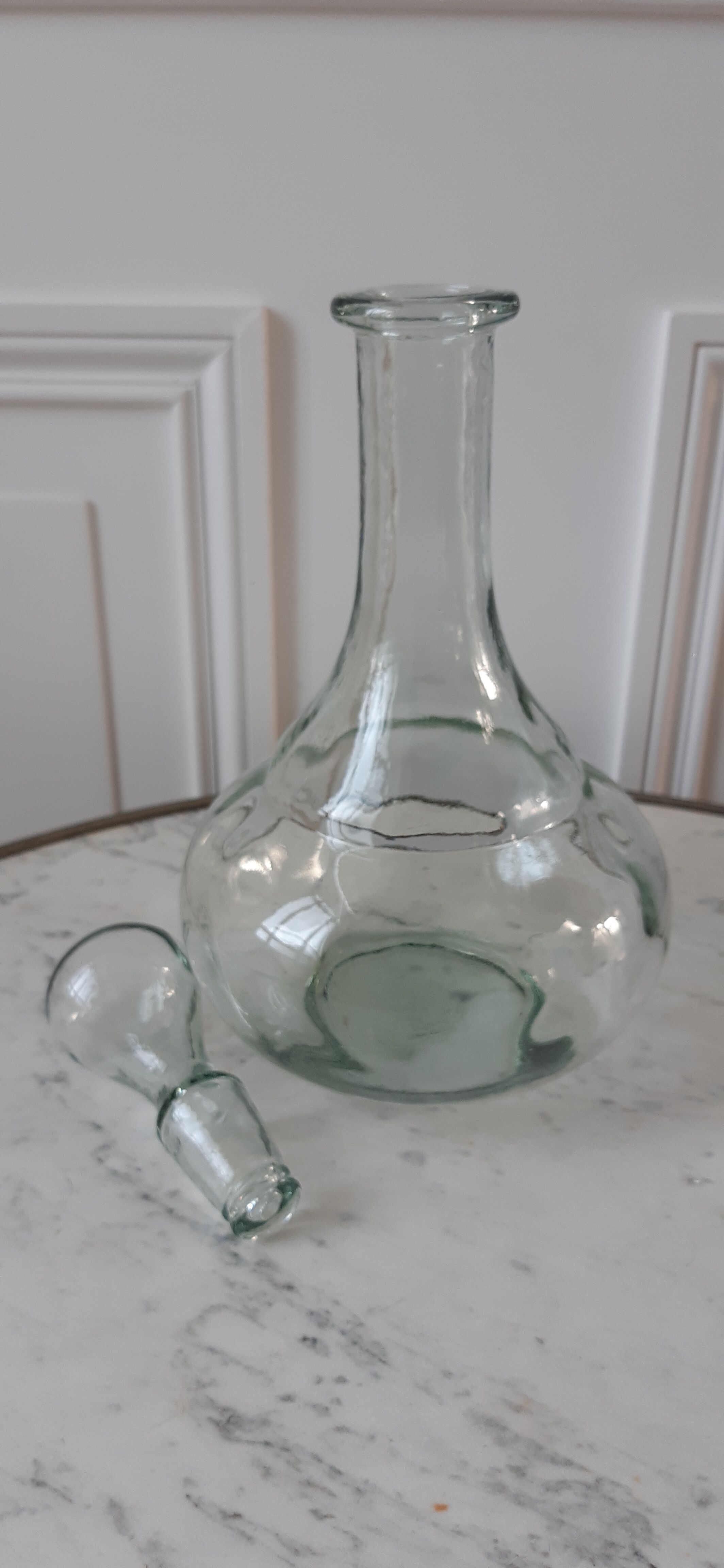 Carafe ancienne en verre soufflé début XXème