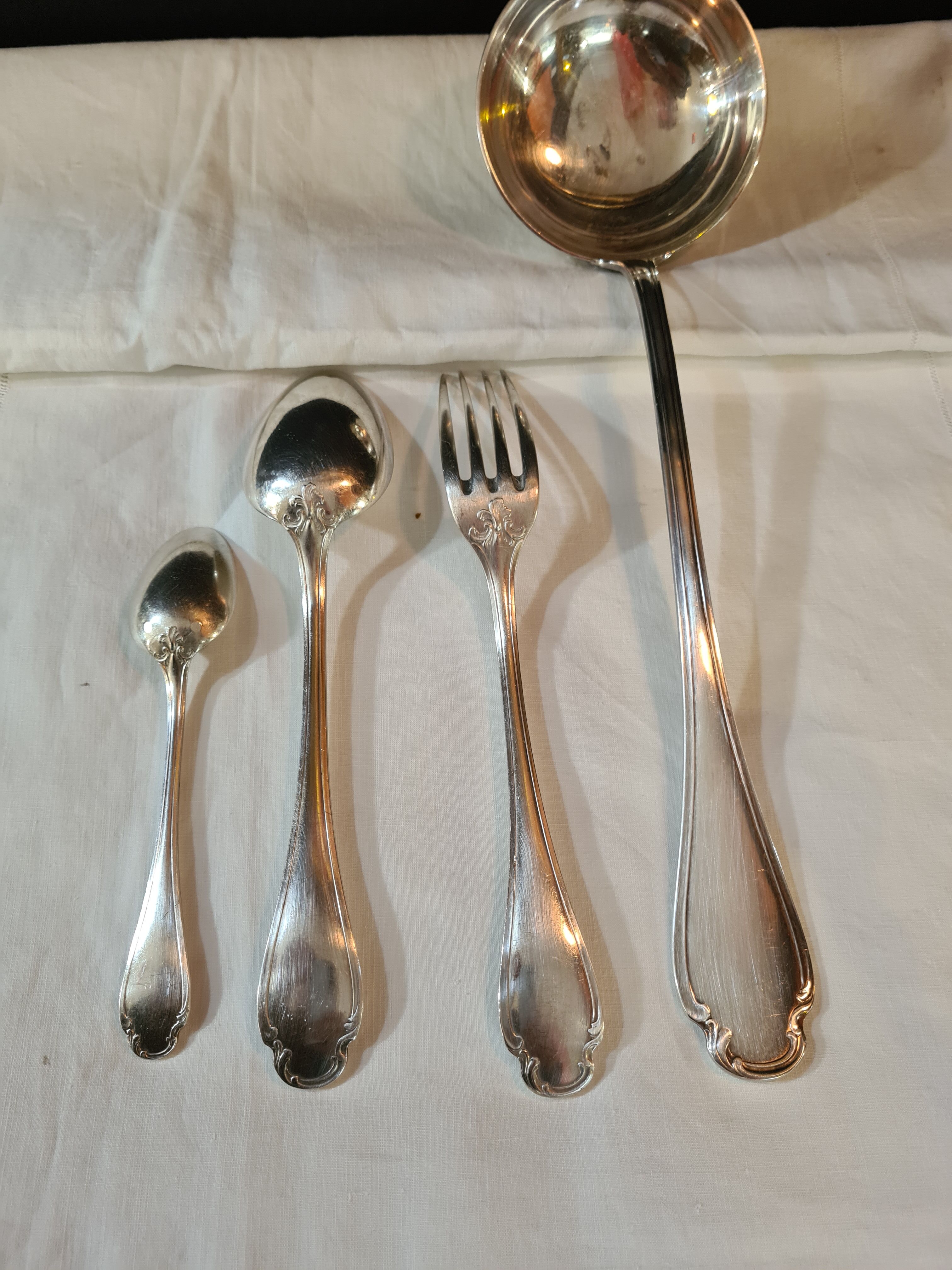 Silver metal housewife