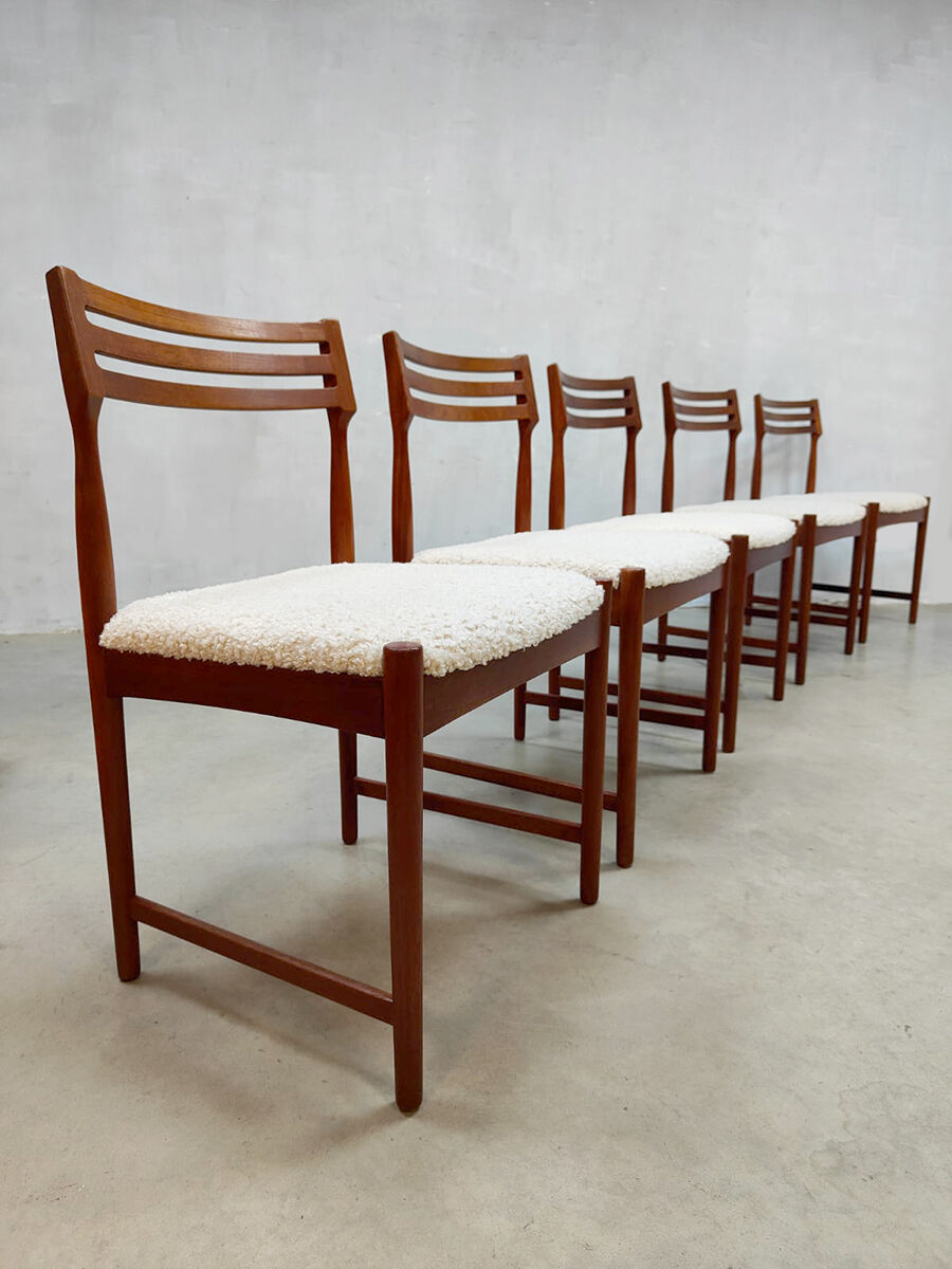 Midcentury design Bovenkamp dining chairs Severin Hansen