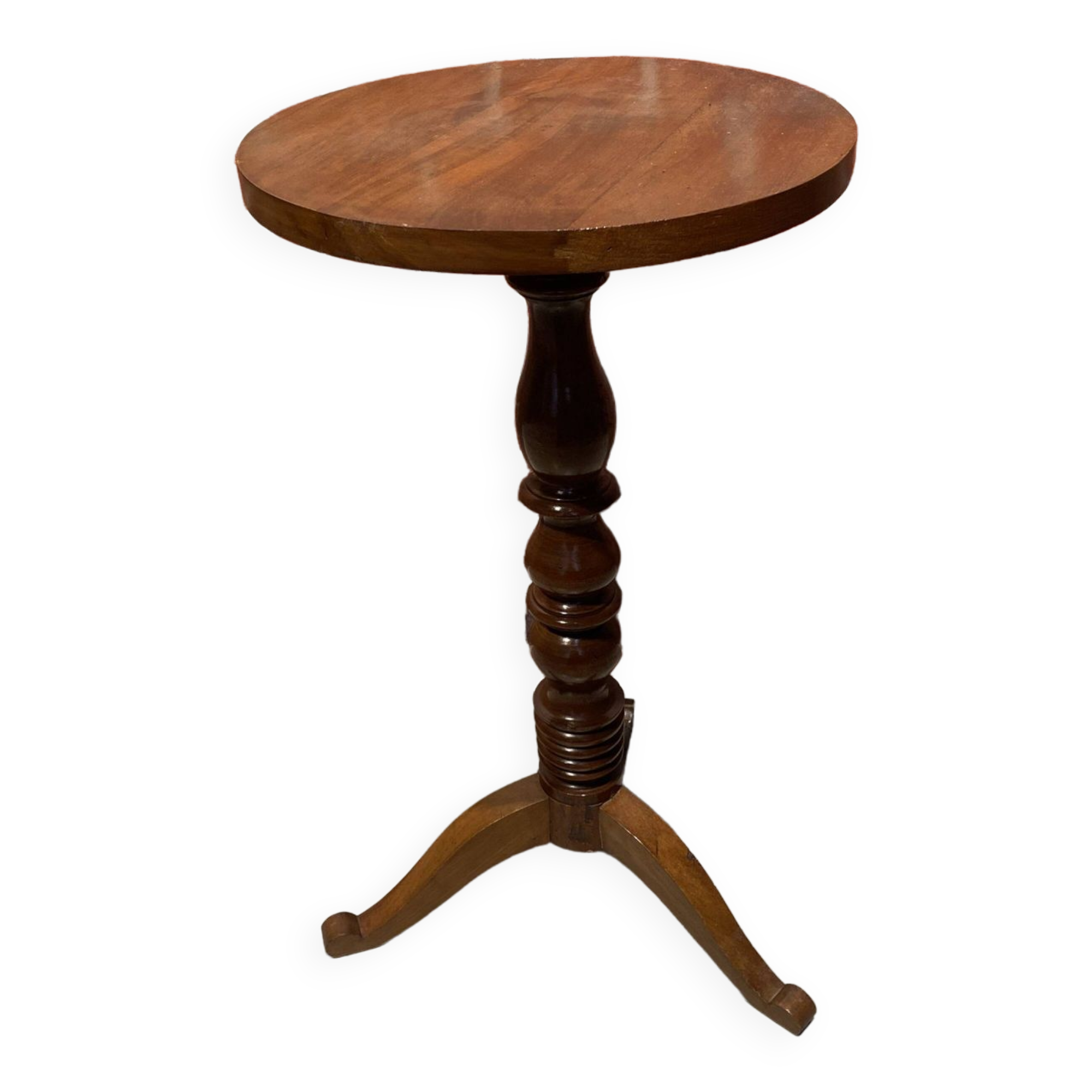 Wooden pedestal table