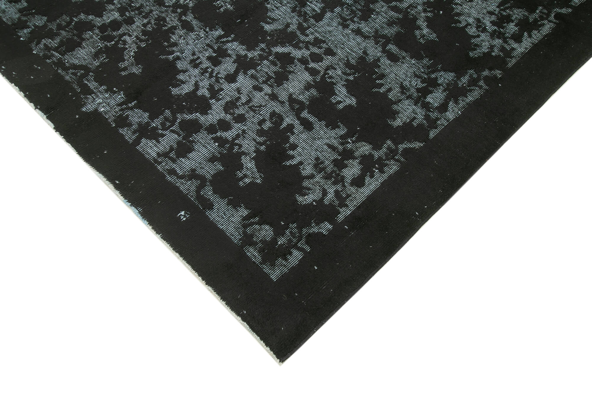 Handmade distressed oriental 1980s 158 cm x 250 cm black rug