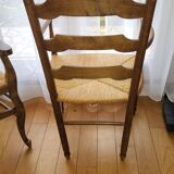 Chaise ancienne en bois paillée