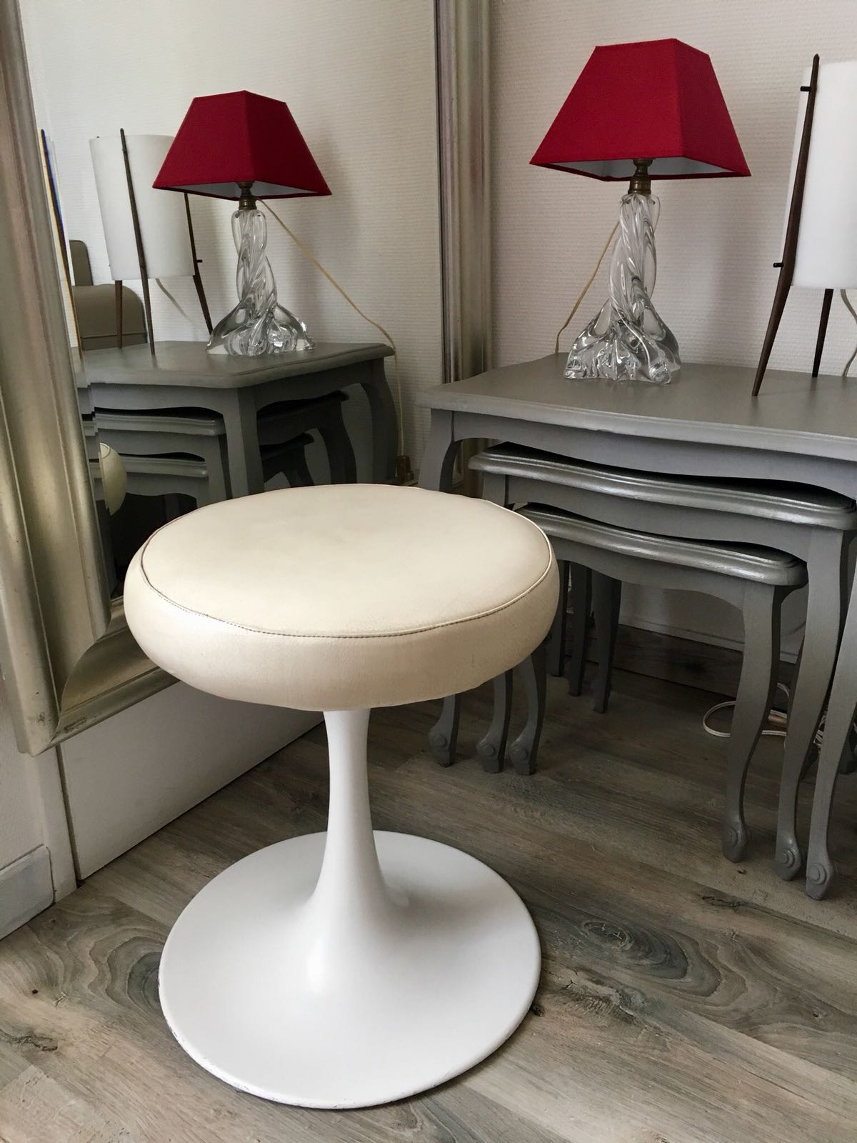 Tabouret tulipe vintage année 70 space age