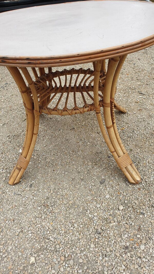 Table ronde rotin