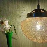 Suspension globe vintage en verre ambré bullé