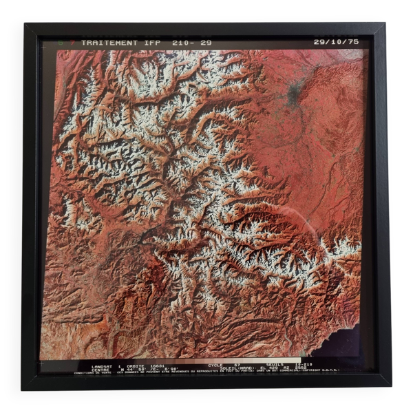 Photographie satellite Landsat 1975 encadrée, 42 cm