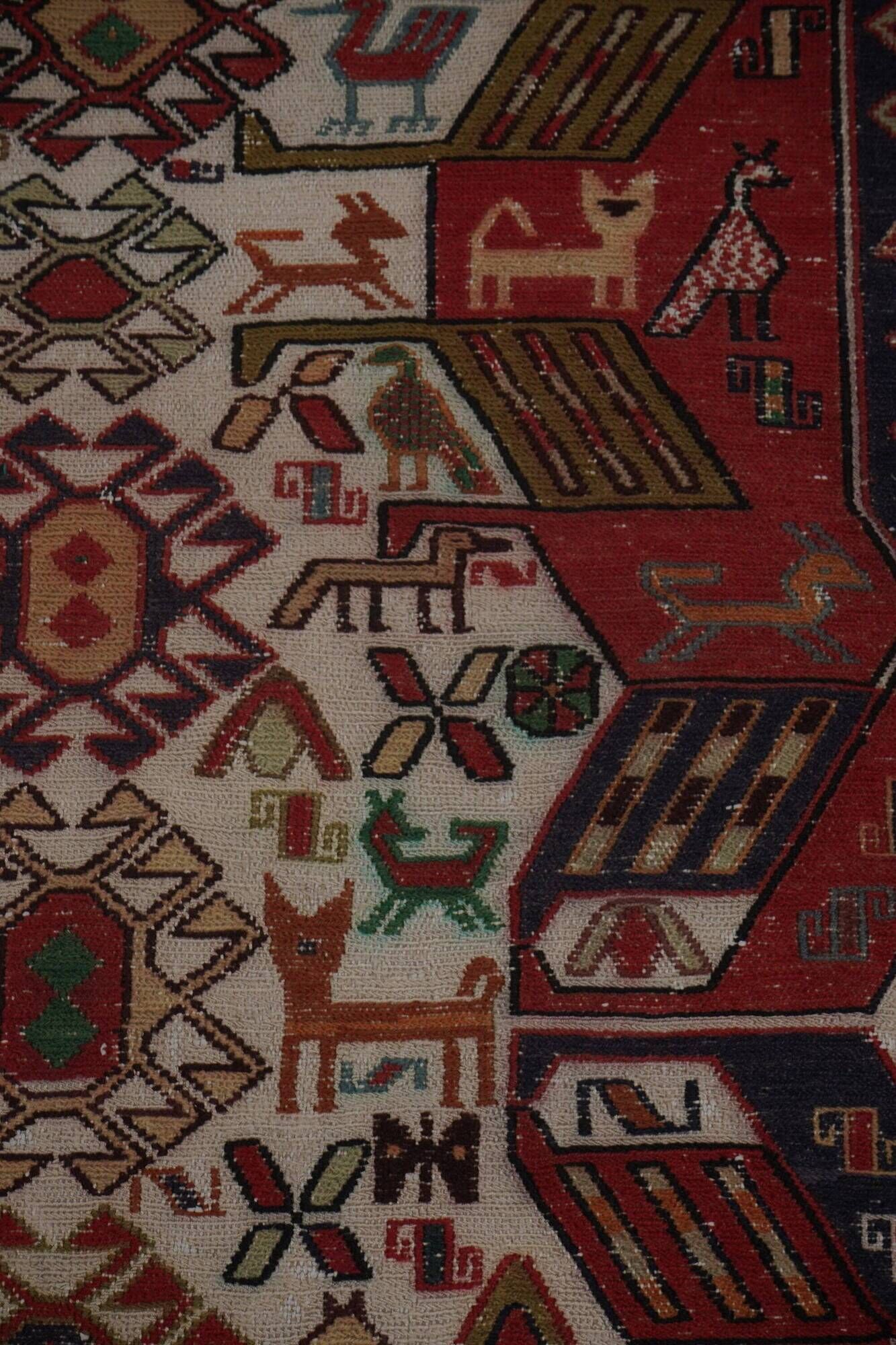 Vintage Turkish kilim handwoven 123x193 cm