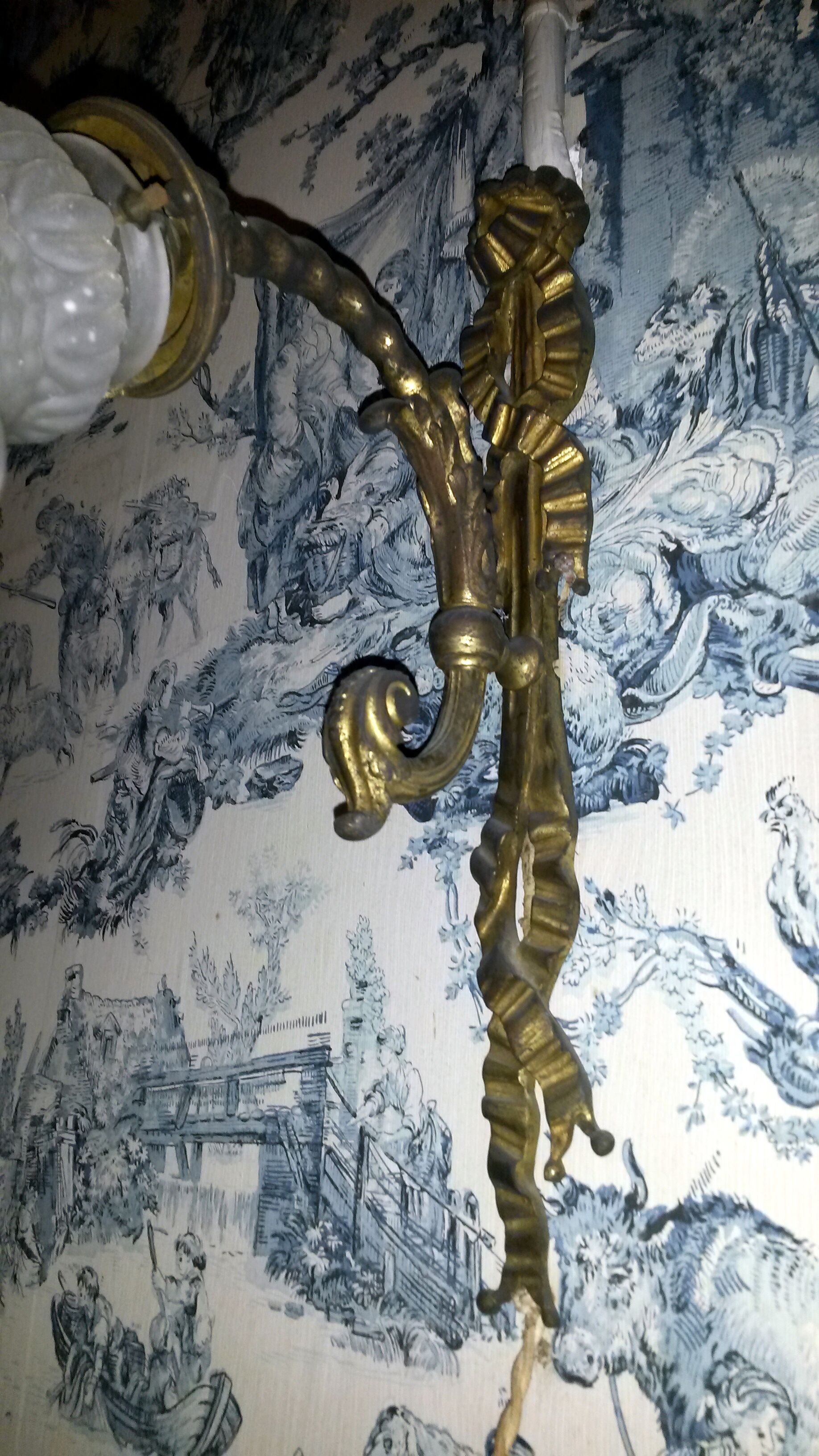 Bronze Tulip Sconce opaline 30 years