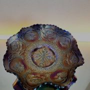 Prachtige schaal in iriserend glas met decor van dragon en lotus fenton