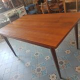 Extendable table 60s