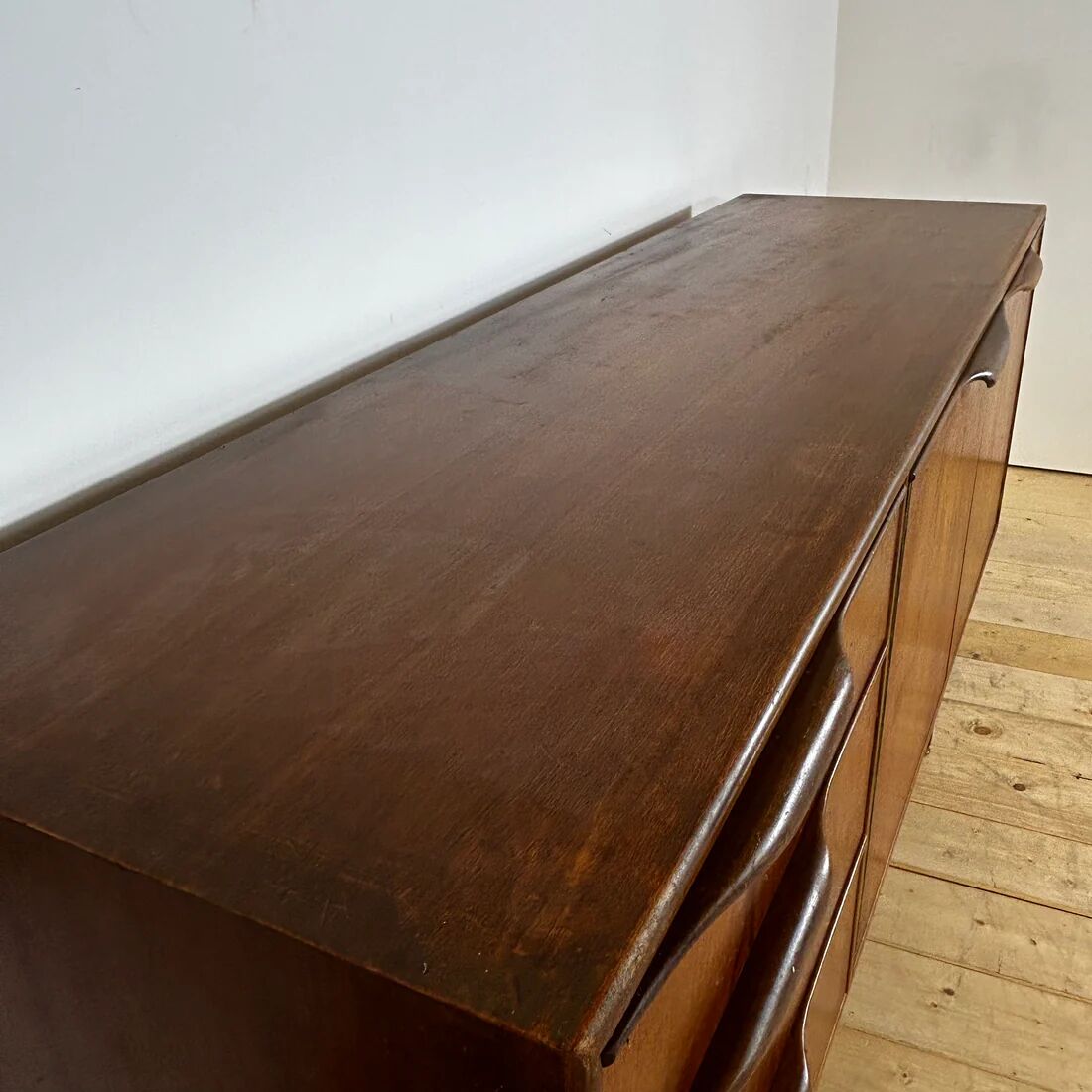 McIntosh buffet, 1960s
