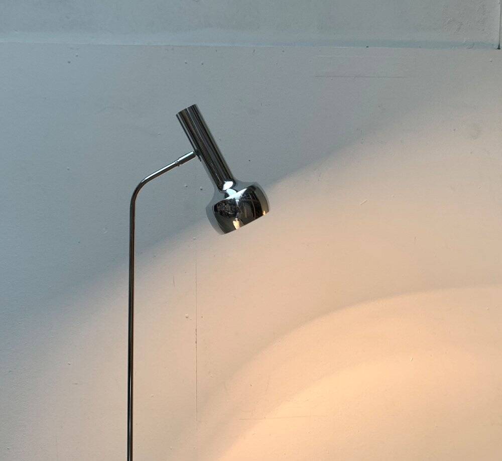 Mid-century minimalist floor lamp by the SLZ team for Swisslamps International, 1960s.