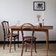 Table à manger en bois vintage