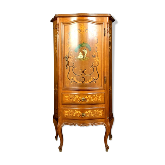 Meuble d'apparat Louis XV galbé en marqueterie