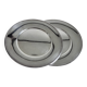 2 silver-plated charger plates, 28 cm in diameter.
