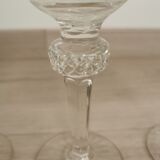 Verres à pied anciens taillés style St Louis 30 pièces