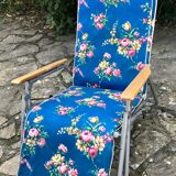 Vintage sunbed lounger