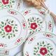 Assiettes plates vertes et bordeaux des années 50's
