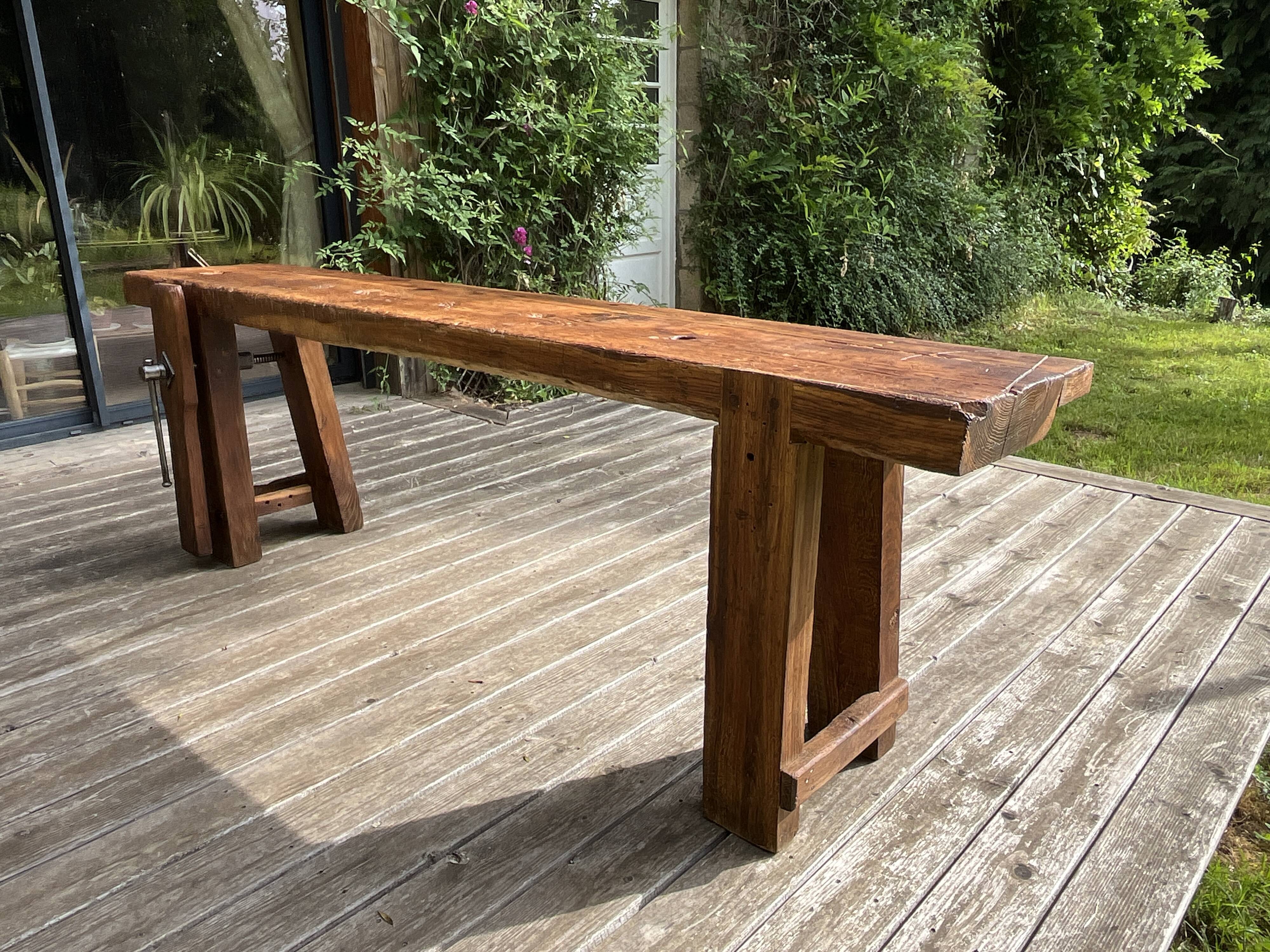 Restored antique carpenter's workbench in solid oak - 245 cm