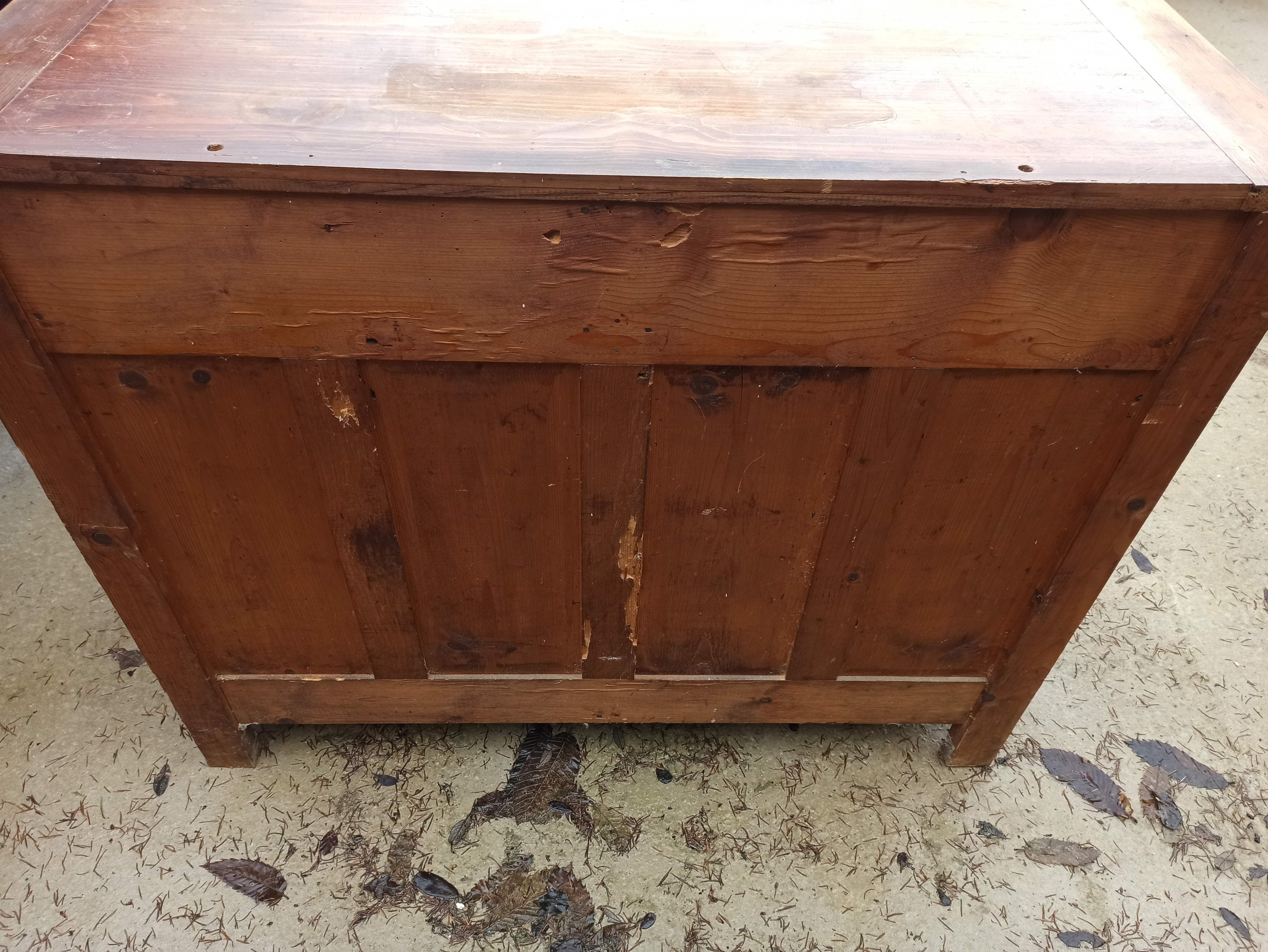 Low Parisian wooden sideboard 2 doors 2 drawers